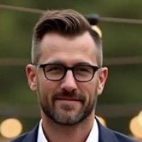 Friendly male support team member ready to assist customers