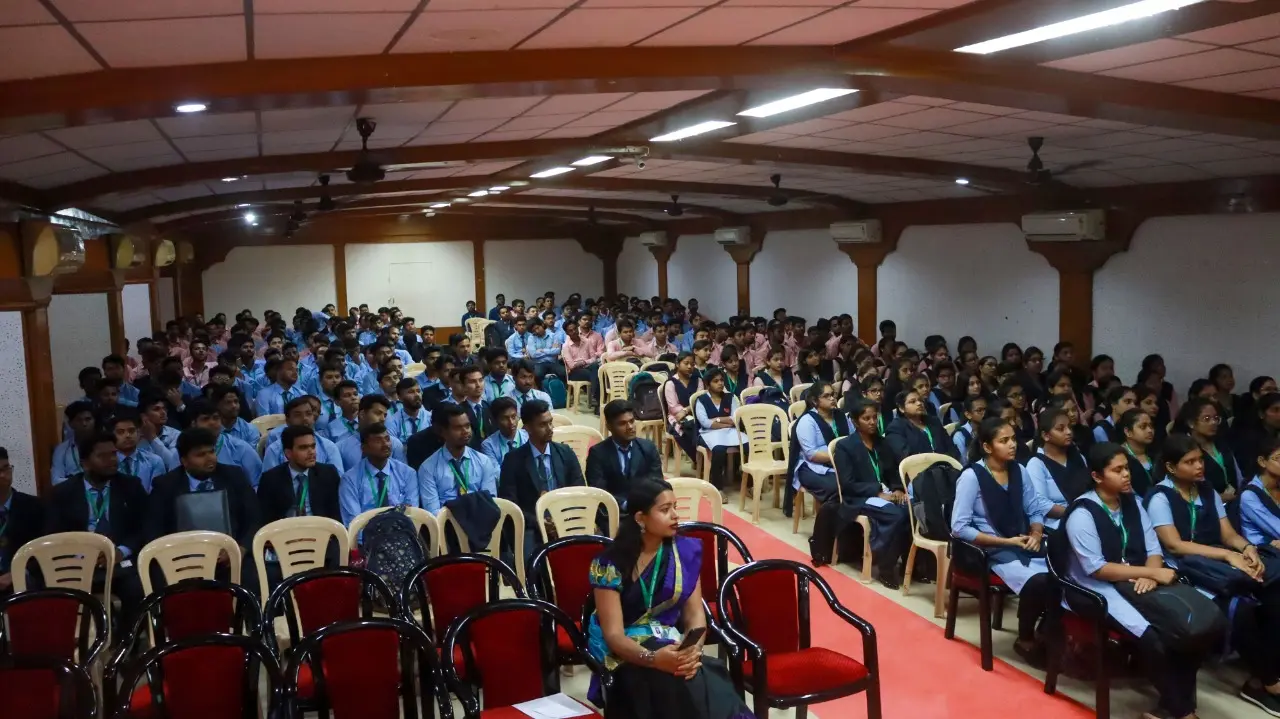 Campus Drive Participation for Evince Hiring