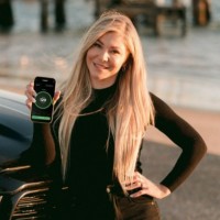Photo of Steph Kennard from Bonnet sharing her experience working with EvinceDev on vehicle management app