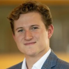 Photo of Branson Packard from StoryIt sharing his experience working with EvinceDev on projects